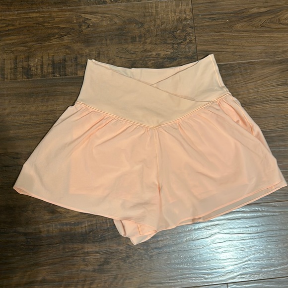 aerie Pants - Women’s Aerie Athletic Shorts!